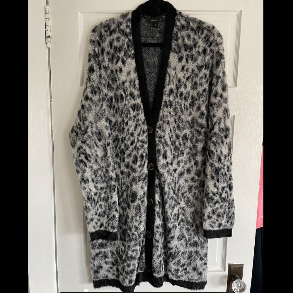 Ann Taylor Snow Leopard Boyfriend Cardigan, size XL